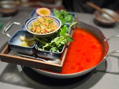 -楠小云·云南鲜牛野生菌自助火锅(九眼桥店)