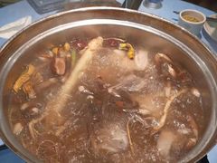 -千岛蚝高压锅生蚝·人参火锅(白云万达店)