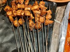 -六福烧烤酒馆(秦隆步行街店)