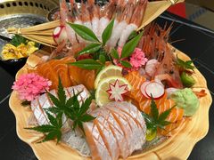 -山川小町·极番烧肉(新地假日广场店)