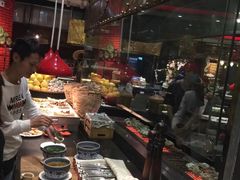 -四海一家自助餐(益田假日广场店)