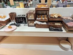 -上海虹桥中心爱琴海亚朵S酒店