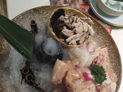 -洪氏嗨捞·猪肚鸡火锅(阳光天地店)
