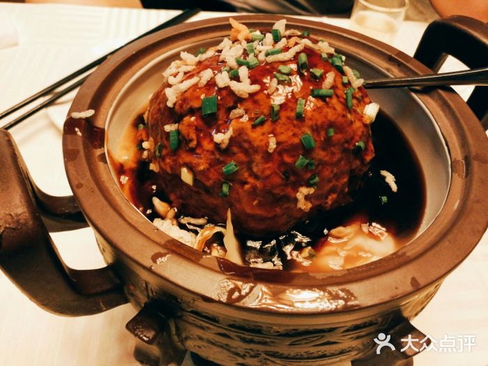 扬州狮子楼(瘦西湖店)极品双味狮子头图片