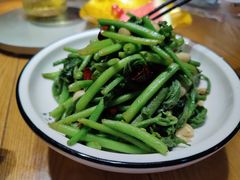 南瓜尖-黄泥岗·地道湖北菜(奥特莱斯店)