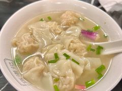 鲜肉云吞-伍湛记 · 广州老字号(龙津中路店)