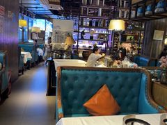 -领鲜活海鲜榴莲自助火锅(东门店)