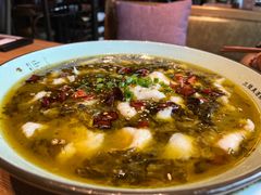 酸菜鱼-临界音乐酒馆·小龙虾·江湖菜(华熙LIVE·鱼洞店)