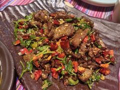 -香巴拉云南餐厅(华莱坞店)