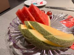 -海底捞火锅(新松江路生日主题店)