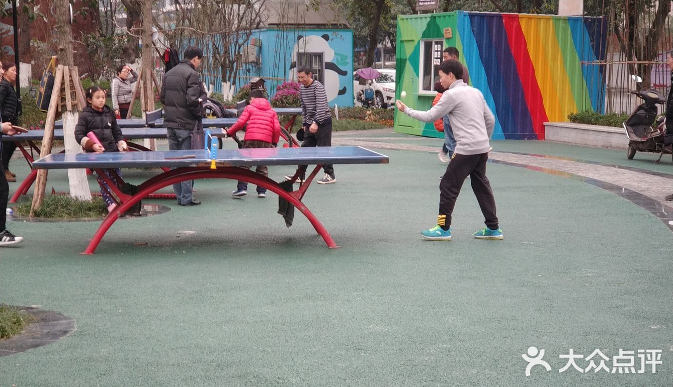 是一个很不错的社区小游园