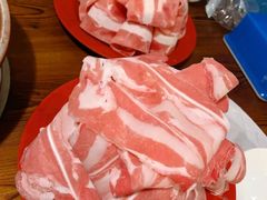 -洞庭洲·防空洞火锅·烧烤·铜锅涮肉(新百广场店)