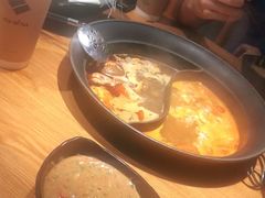 -呷哺呷哺(普陀乐购真北店)