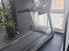 -越·健身工作室(华尔兹广场写字楼B栋店)