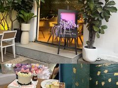 -Mark&Mars Restaurant