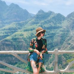 -Black Tattoo Studio