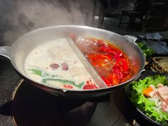 -湊湊火锅·茶憩(新中关购物中心店)