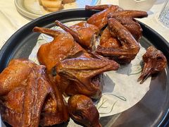 脆皮红烧乳鸽-翠园(北京王府中环店)