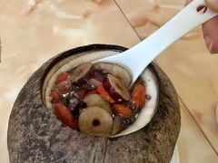 原只椰子炖竹丝鸡-信行丰炖品皇店(光孝路店)