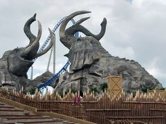 -七彩云南欢乐世界