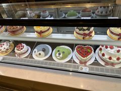 -花花卷卷·鲜食蛋糕(静安久光百货店)