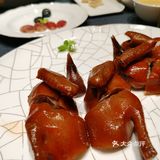 我果断下单带全家人去吃饭。毕竟人均300以上的餐厅