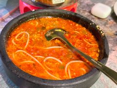 小锅米线-浩海火燒雲傣家菜(静安芮欧店)