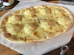 -I HOLIC艾豪丽披萨(KKone店)