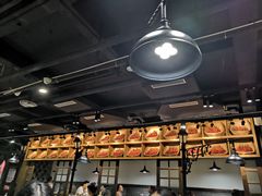 -红九格老火锅(三峡广场店)
