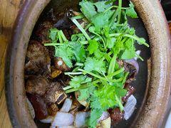 腊肠排骨煲-海口滨海新村143号海南老字号炒菜店