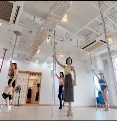 -柯宏＆雅婷塑形钢管舞蹈