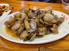炒蛤蜊-老东镇啤酒屋海鲜加工·蒸汽海鲜·海鲜烧烤(台东店)