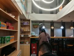 大堂-家味螺蛳粉&烤鱼(安远路店)