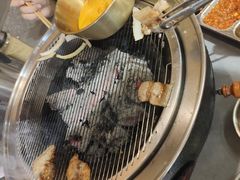 -围炉肉舍•炭烤活鳗•丹东海鲜烤肉(步行街店)