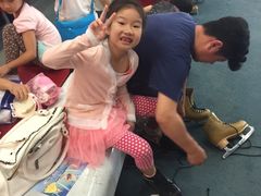 -正佳冰河湾真冰滑冰场