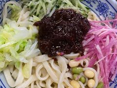 老北京炸酱面-门框胡同百年卤煮(鸟巢店)