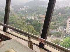 -旋转餐厅