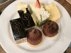 -松咖啡自助餐厅·松北香格里拉