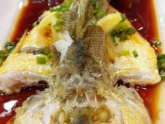 清蒸黄花鱼-姐妹临高乳猪店(海垦路店)