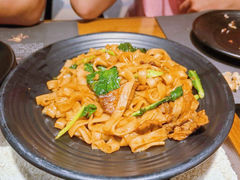 干炒牛河-桂大叔·砂锅粥·家传闽粤菜(县西巷店)