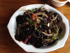 洋葱拌木耳-新疆伏拉沃餐厅(白龙南路店)