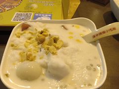 -海口骑楼小吃街