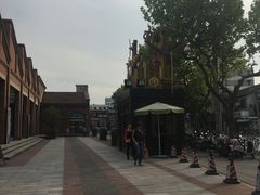 -SKECHERS 斯凯奇(上海国际时尚中心店)