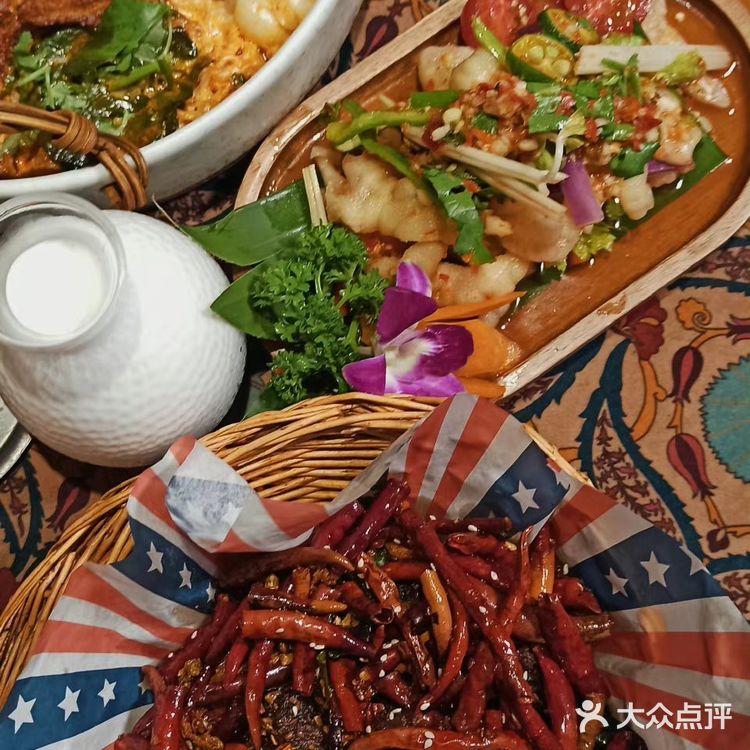 版纳探店/遇见东南亚音乐餐吧