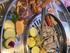 -哈哈碳都·牛肋条无限自助烤肉(台江万达店)