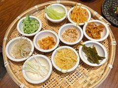 -包整·丝娃娃(一览甲秀楼风景店)