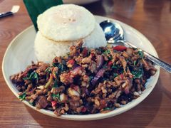 噶抛猪肉盖饭-婉泰·特色小吃·舂鸡脚(告庄二店)