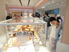 -好利来(上海长宁龙之梦店)