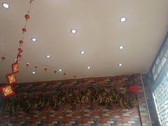 -阿婆情腊排骨火锅(金虹路店)