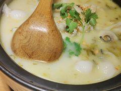 -九锅一堂酸菜鱼(学府凯德店)